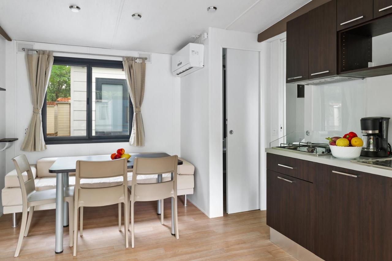 Mobile Homes Solaris Vacanceselect Sibenik Ngoại thất bức ảnh
