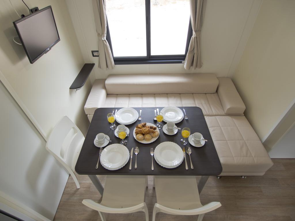Mobile Homes Solaris Vacanceselect Sibenik Phòng bức ảnh